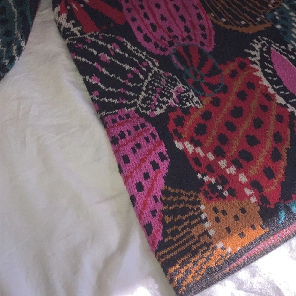 Farm Rio Shell Sweater Dress NWT - Picture 4 of 4